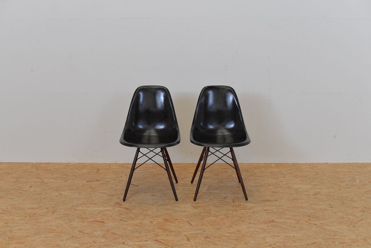 培训家具|布面培训椅|办公家具|万象城(中国)家具|伊姆斯®塑料餐椅